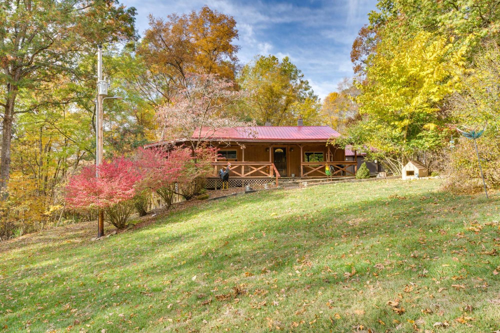 French Lick Getaway With Deck, Grill And Fire Pit!别墅 外观 照片